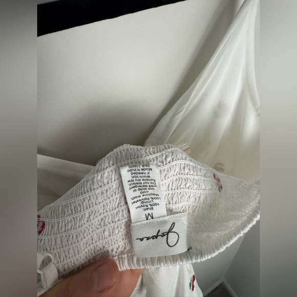 Japna White Crop Top Cherries Size Medium  NWT - Picture 5 of 5